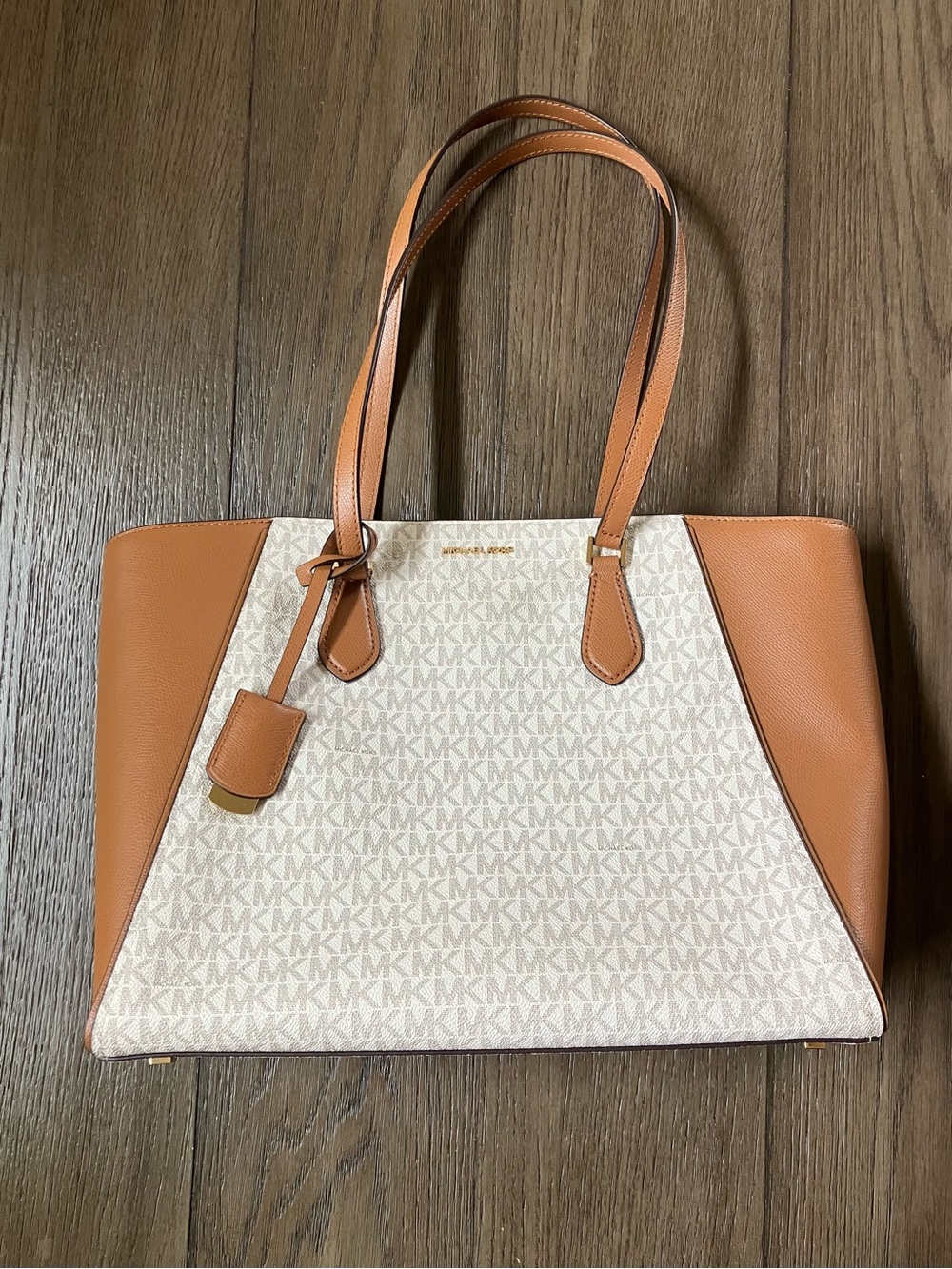 Michael Kors Large Signature Logo Leather Tote Bag